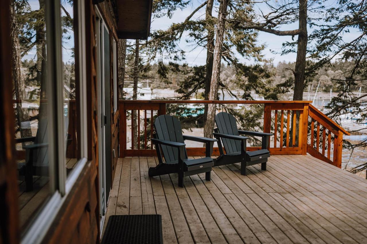 Page'S Resort & Marina Gabriola Bagian luar foto