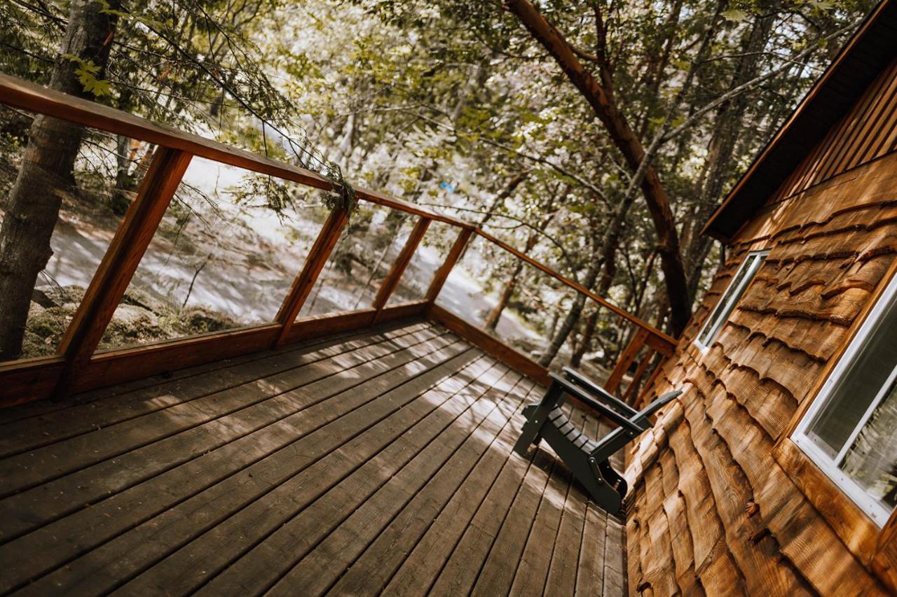 Page'S Resort & Marina Gabriola Bagian luar foto