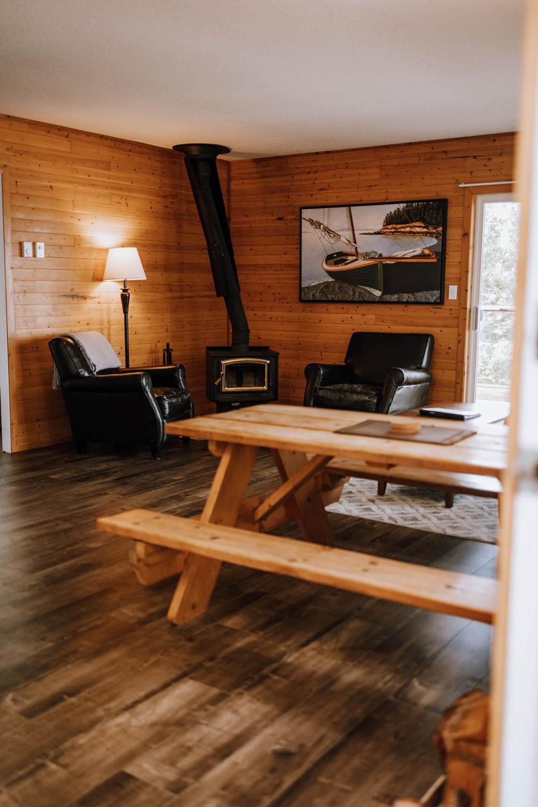 Page'S Resort & Marina Gabriola Bagian luar foto